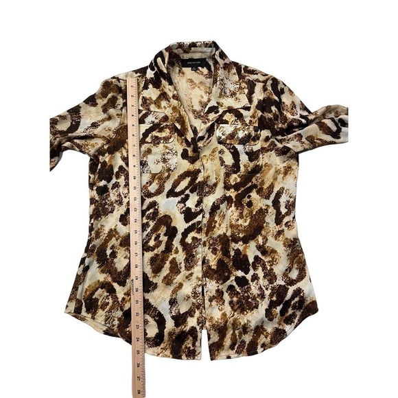 NWT Jones New York M leopard print button down shirt *GORGEOUS* - Picture 3 of 5